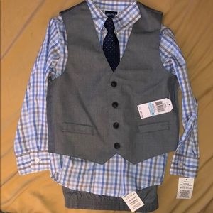 BBWT 4 piece Nautica Boys 5 suit set